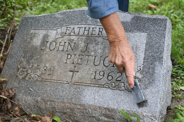 Cemetery Conservation_Photo 2